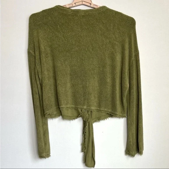 Free People Green Emma’s Henley Top Sz L Tie Waist Raw Hem LS Fairy Boho EUC - Picture 10 of 14